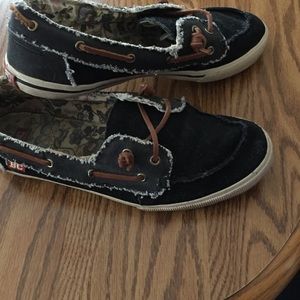 Black nu-buck BC deck shoes cool leather lacing.